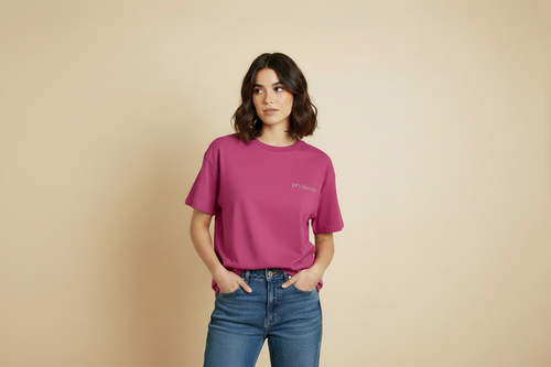 T-shirt Pétillante violet-rose sur mannequin